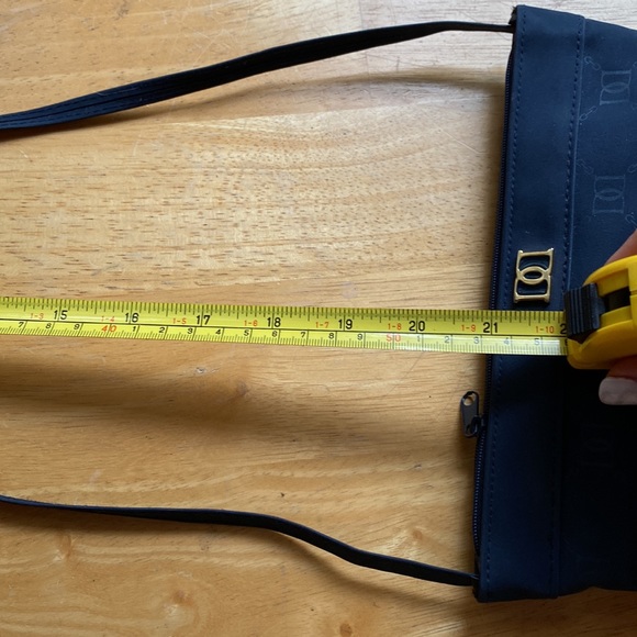 WOMEN'S NAVY BLUE PURSE HAS A DD EMBLEM AND MONOGRAM in great condition - Picture 6 of 8